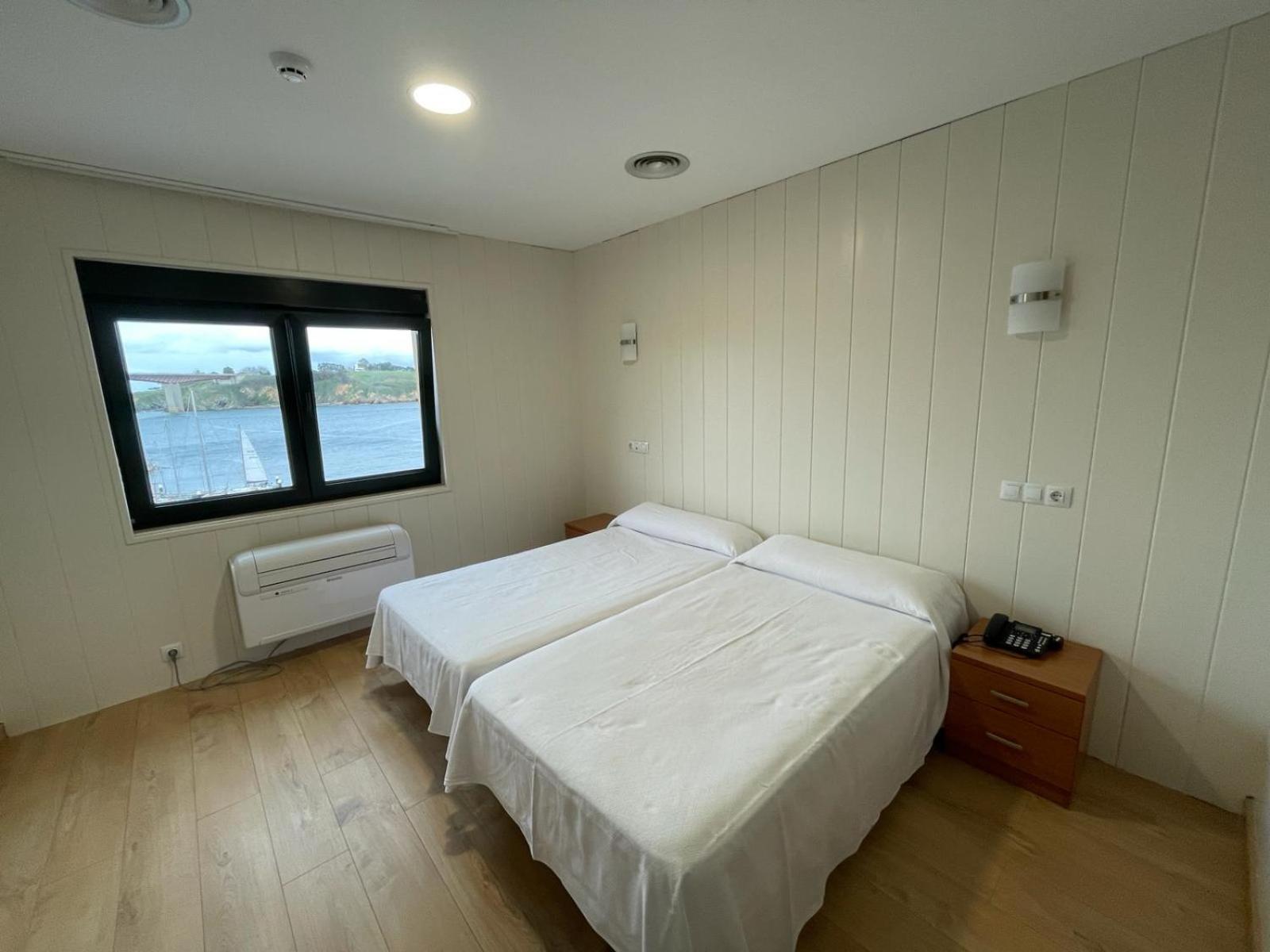 Hotel Alda Fogar Do Marineiro Ribadeo Bagian luar foto