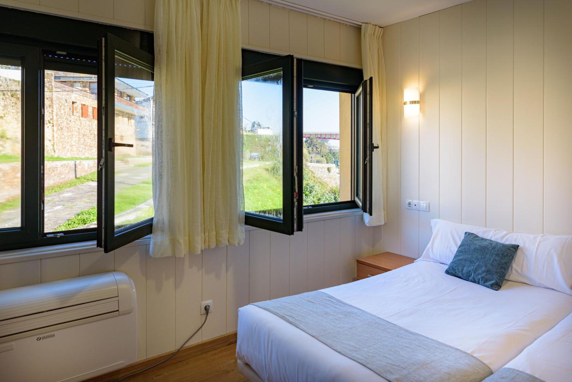 Hotel Alda Fogar Do Marineiro Ribadeo Bagian luar foto